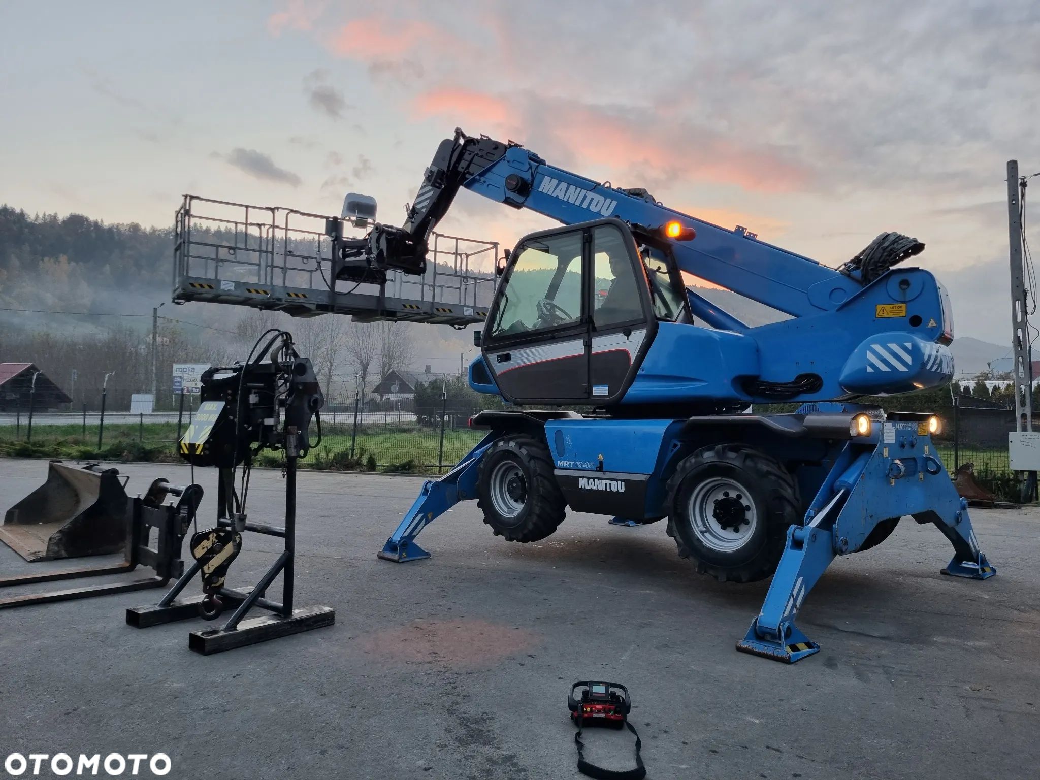 Manitou Ładowarka teleskopowa 18 metrów MRT1840 EASY-ST3B Kosz (Pilot 2 funkcje) Wciągarka Łyżka Widły z Norwegii Jak Nowa 2015r 4100mtg - 1