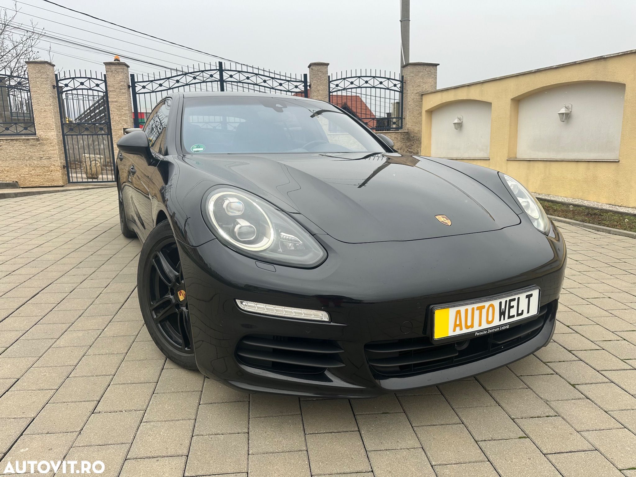Porsche Panamera 3.0 Tiptronic S - 1