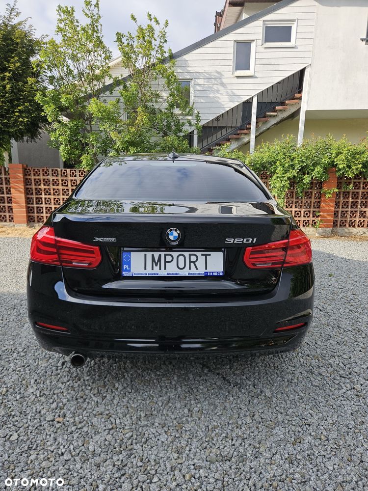 BMW Seria 3 320i GPF xDrive - 9