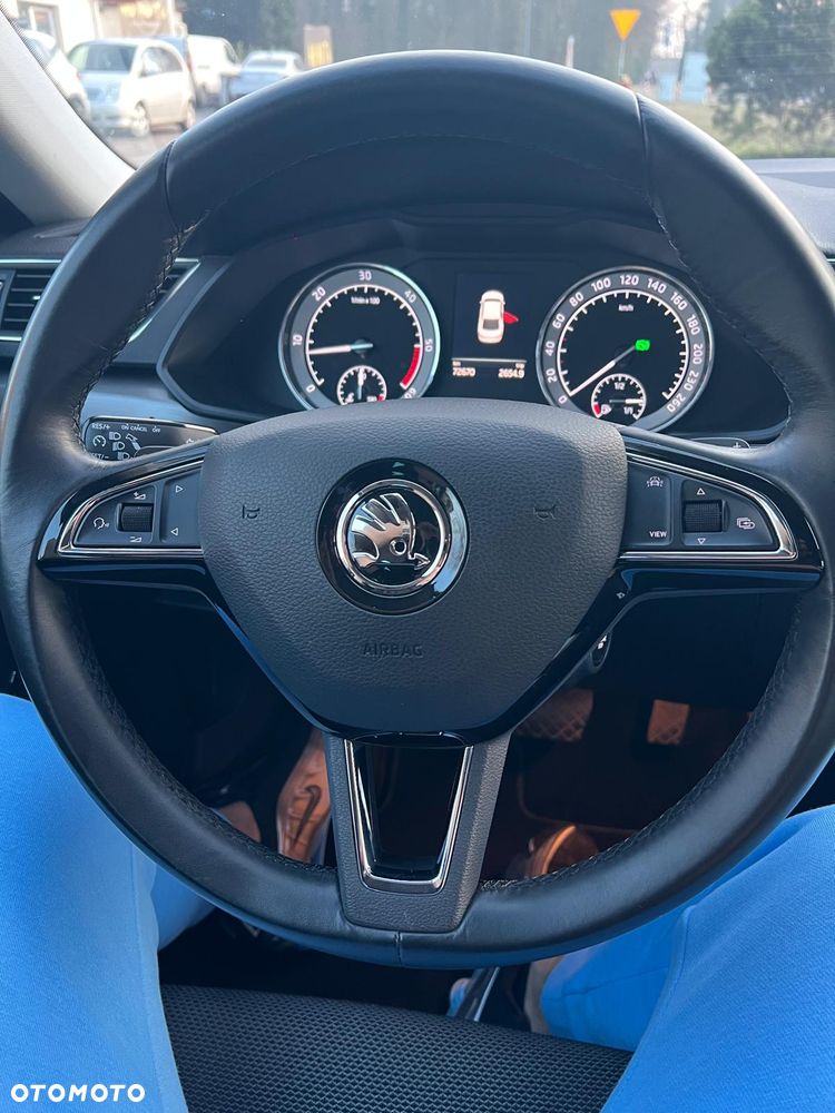 Skoda Superb 2.0 TDI 4x4 Style DSG - 19