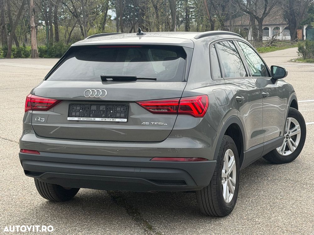 Audi Q3 45 TFSIe ack S tronic - 13