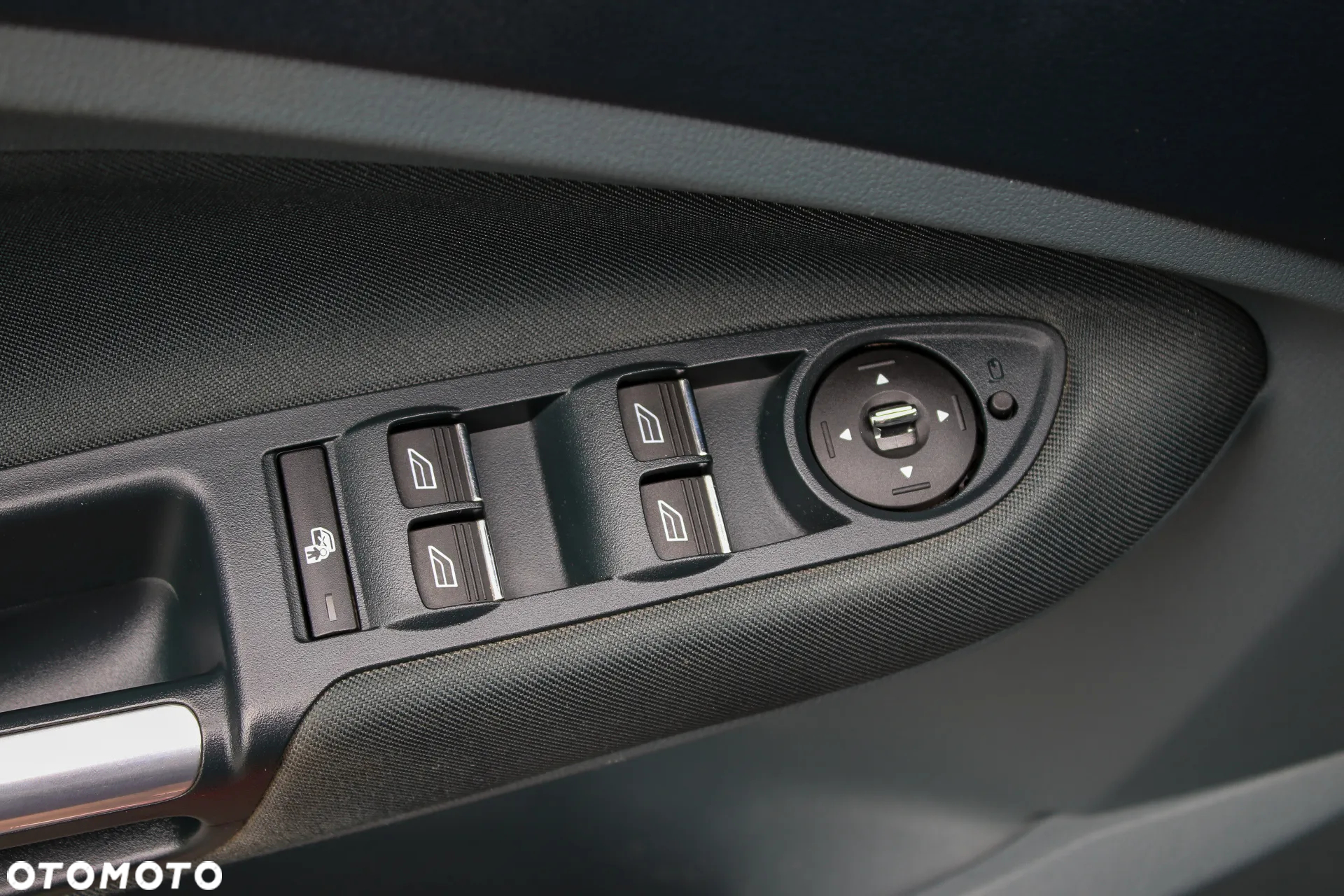 Ford C-MAX 1.6 EcoBoost Titanium - 27