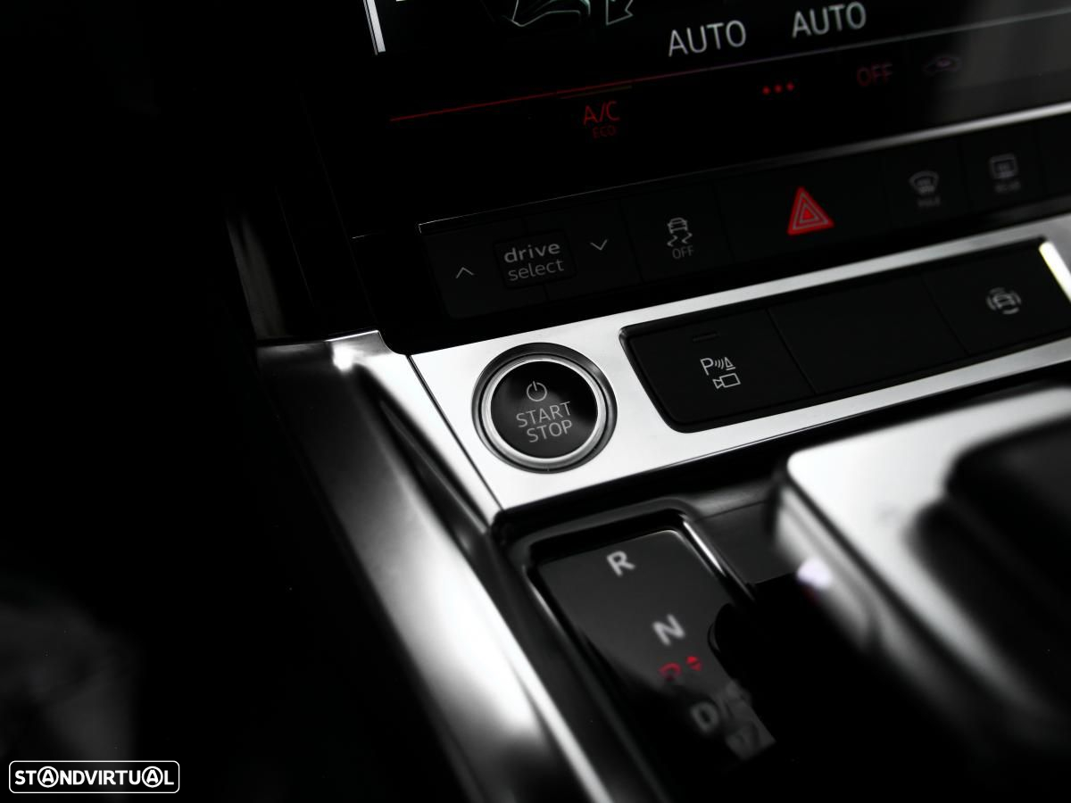Audi e-tron 55 quattro - 27