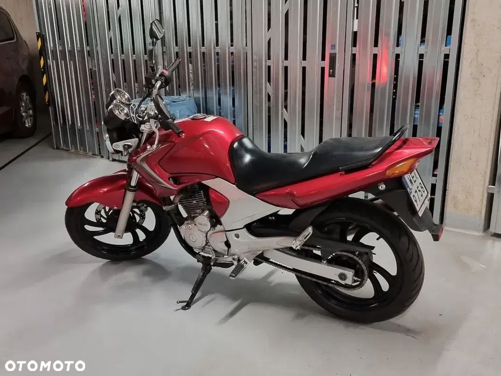 Yamaha YBR - 5