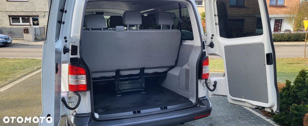 Volkswagen Transporter - 24