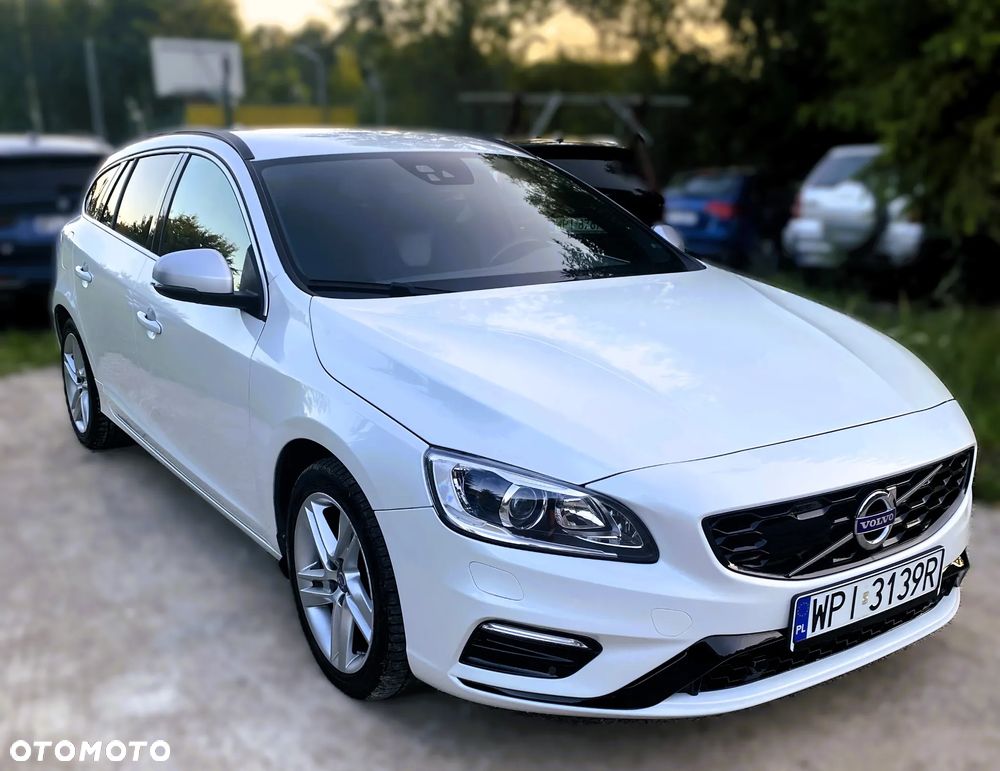 Volvo V60 D4 AWD Geartronic RDesign - 19