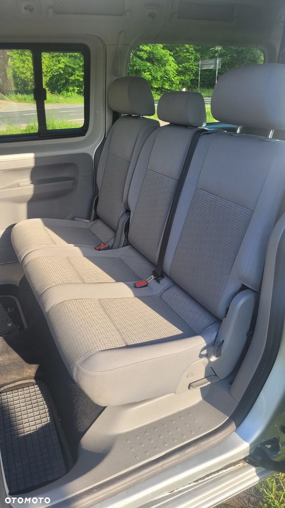Volkswagen Caddy Maxi 1.6 Life - 12