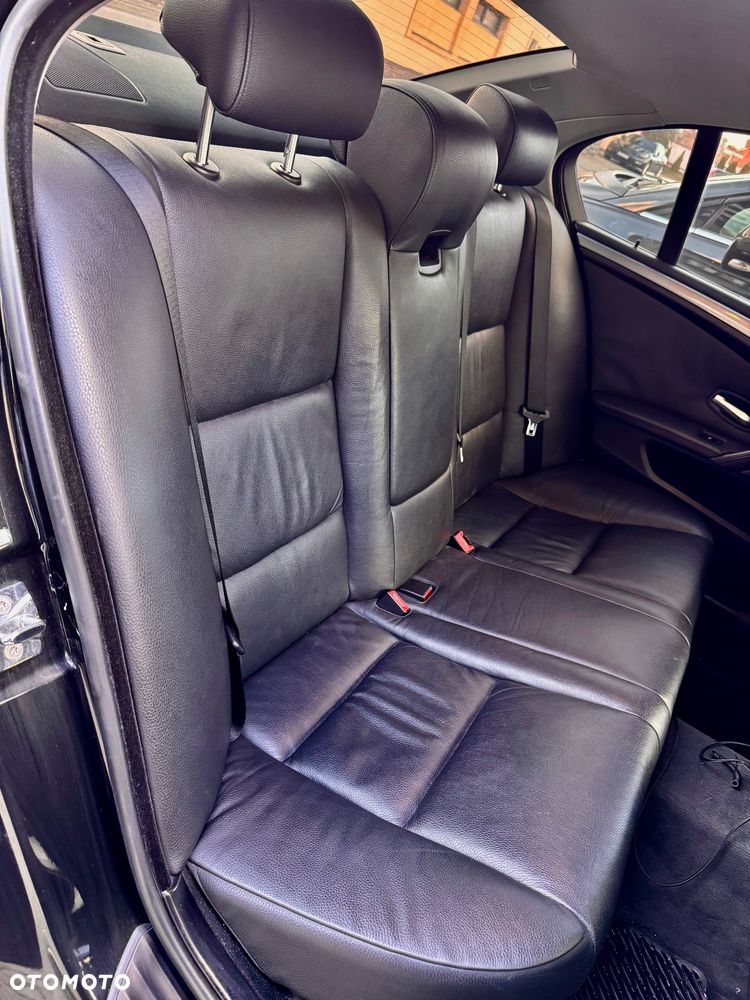 BMW Seria 5 520d - 12