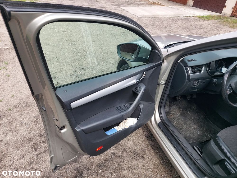 Skoda Octavia 2.0 TDI Style - 6