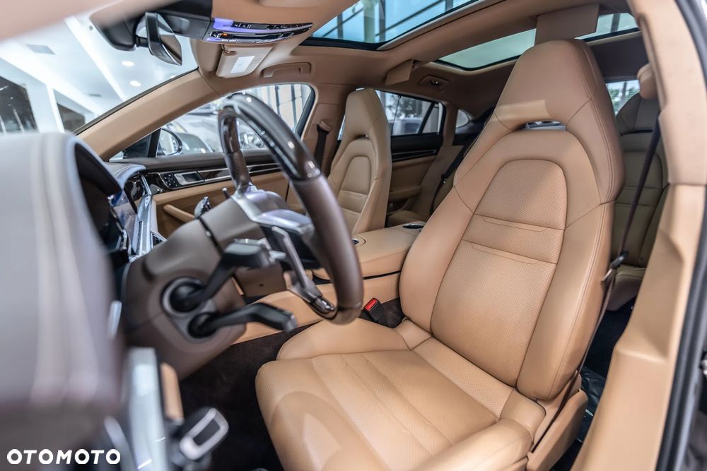 Porsche Panamera 4S GPF Executive - 25