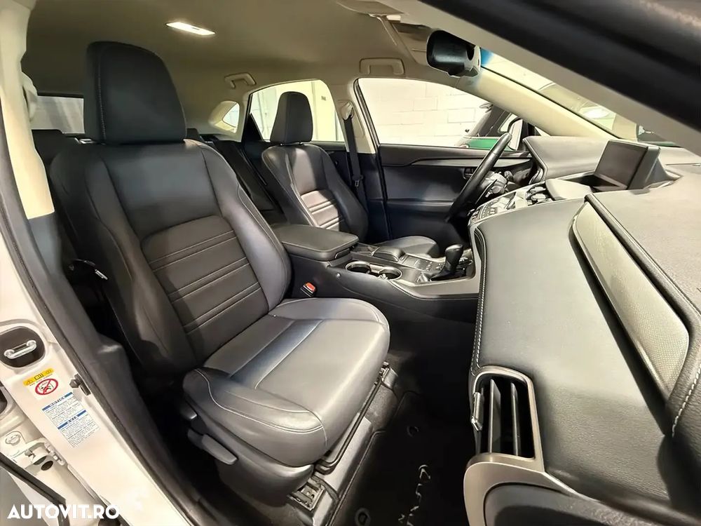 Lexus Seria NX 300h AWD Executive Plus - 13