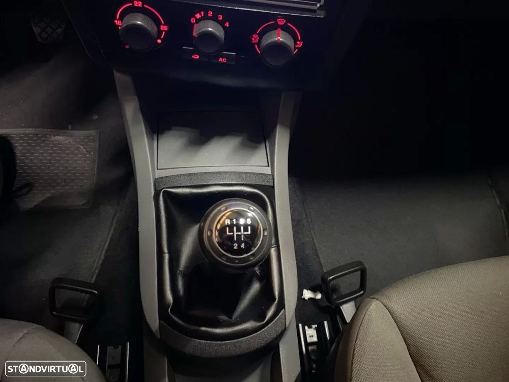 SEAT Ibiza 1.2 12V Signo - 15