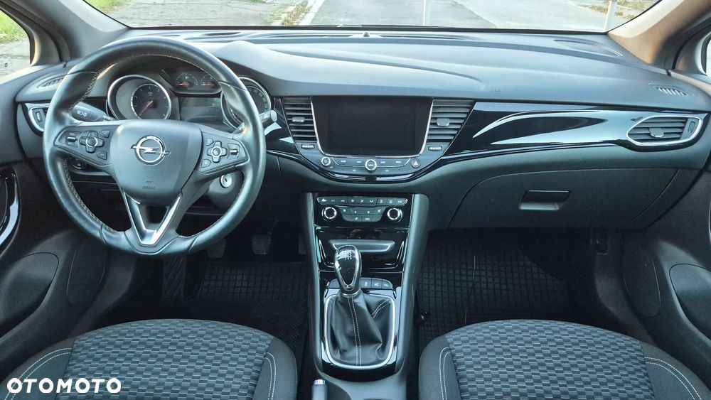 Opel Astra V 1.4 T Dynamic - 12