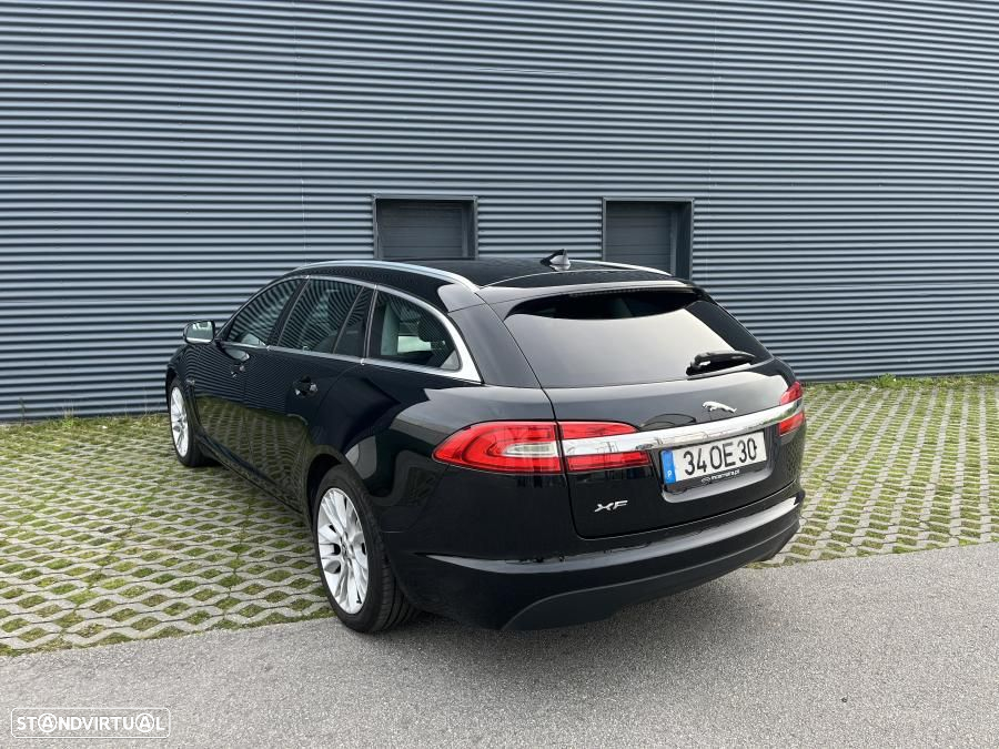 Jaguar XF Sportbrake 2.2 D Premium Luxury - 13