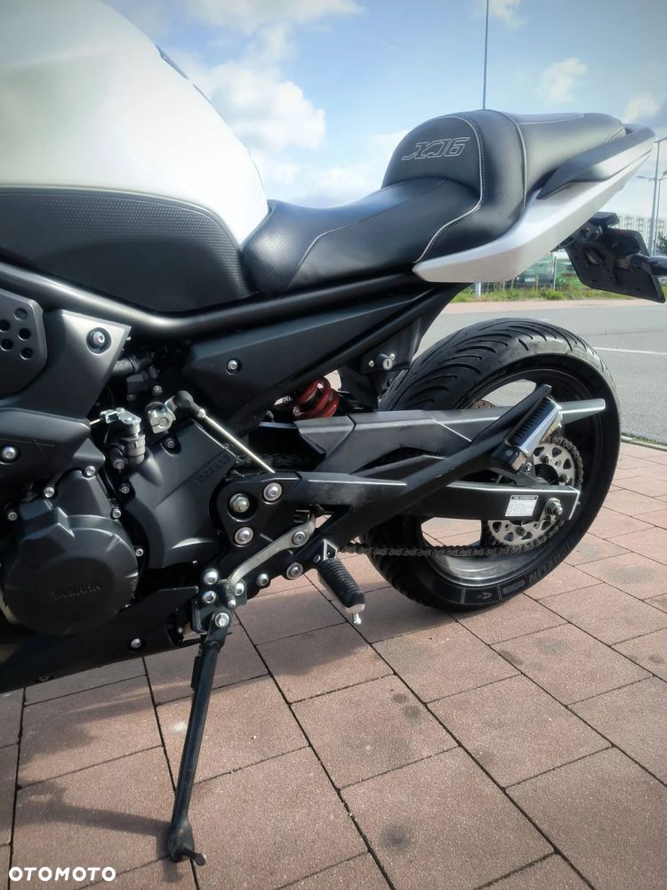 Yamaha XJ - 8