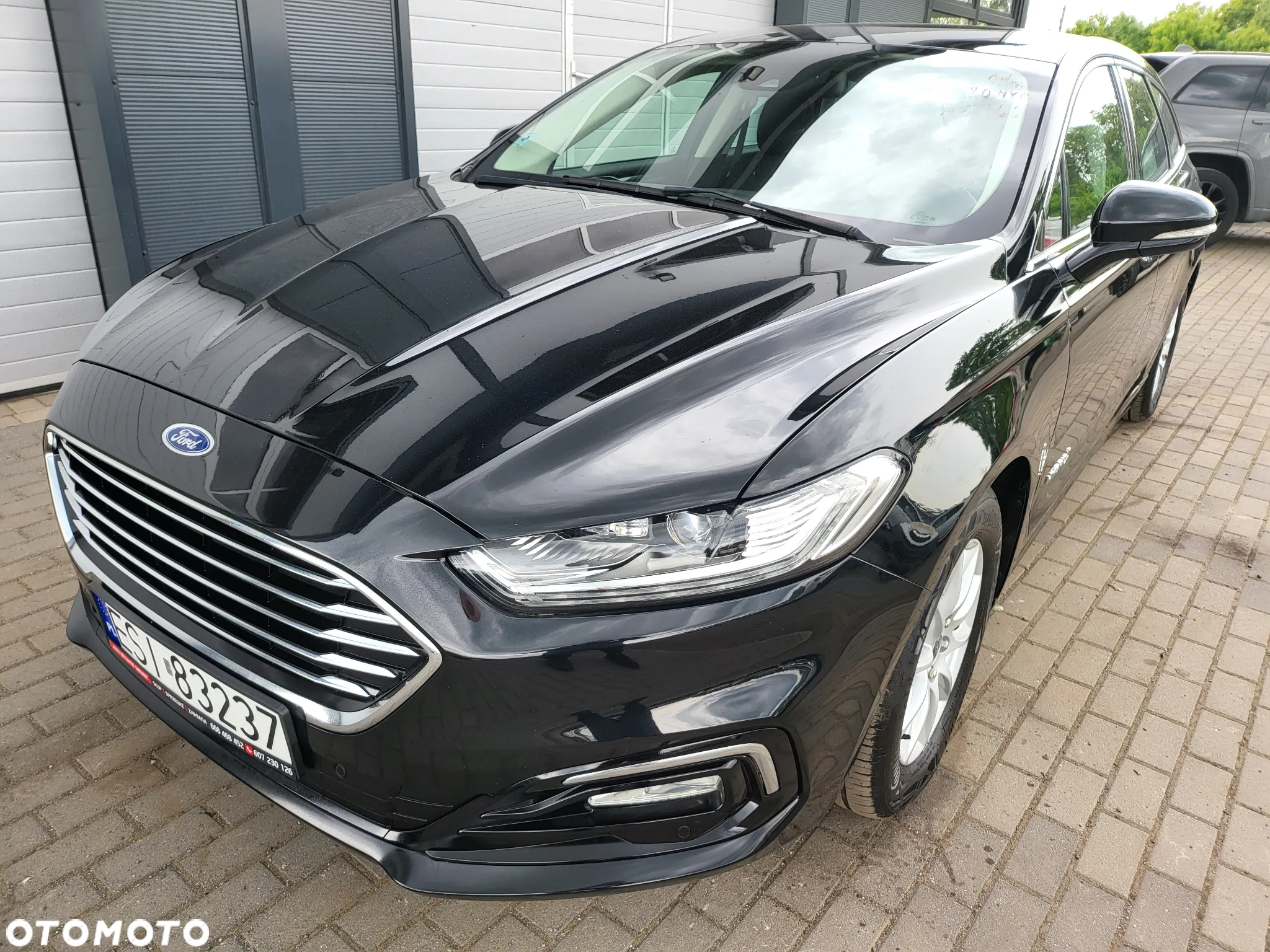 Ford Mondeo 2.0 Hybrid Titanium - 39