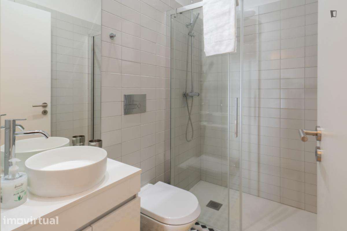 Apartamento com 1 quartos - localizado em Santo Ildefonso Porto - Grande imagem: 3/34