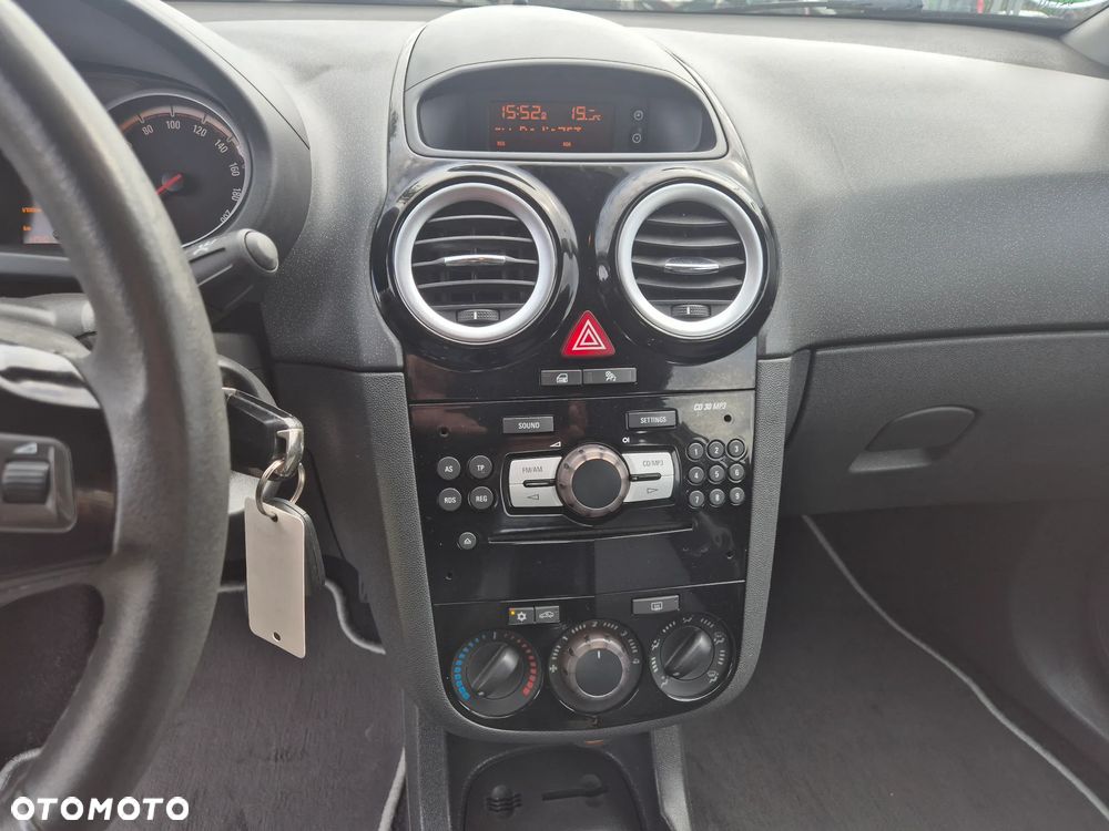 Opel Corsa 1.2 16V Limited Edition - 21