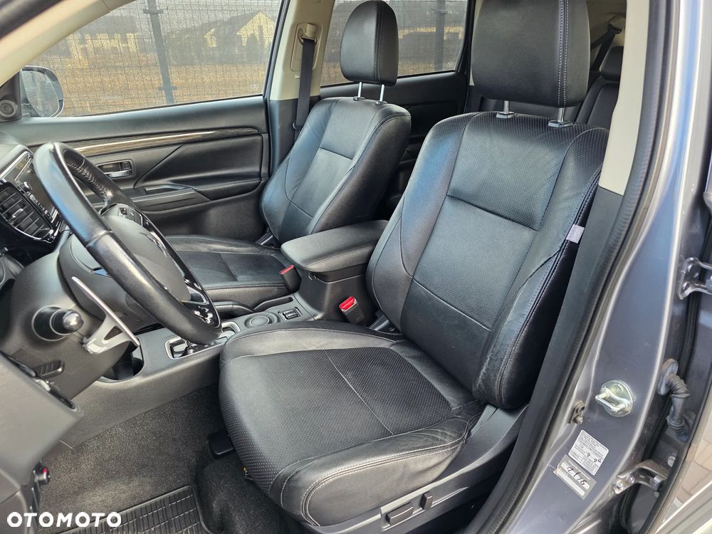 Mitsubishi Outlander 2.0 2WD CVT Diamant Edition+ - 6