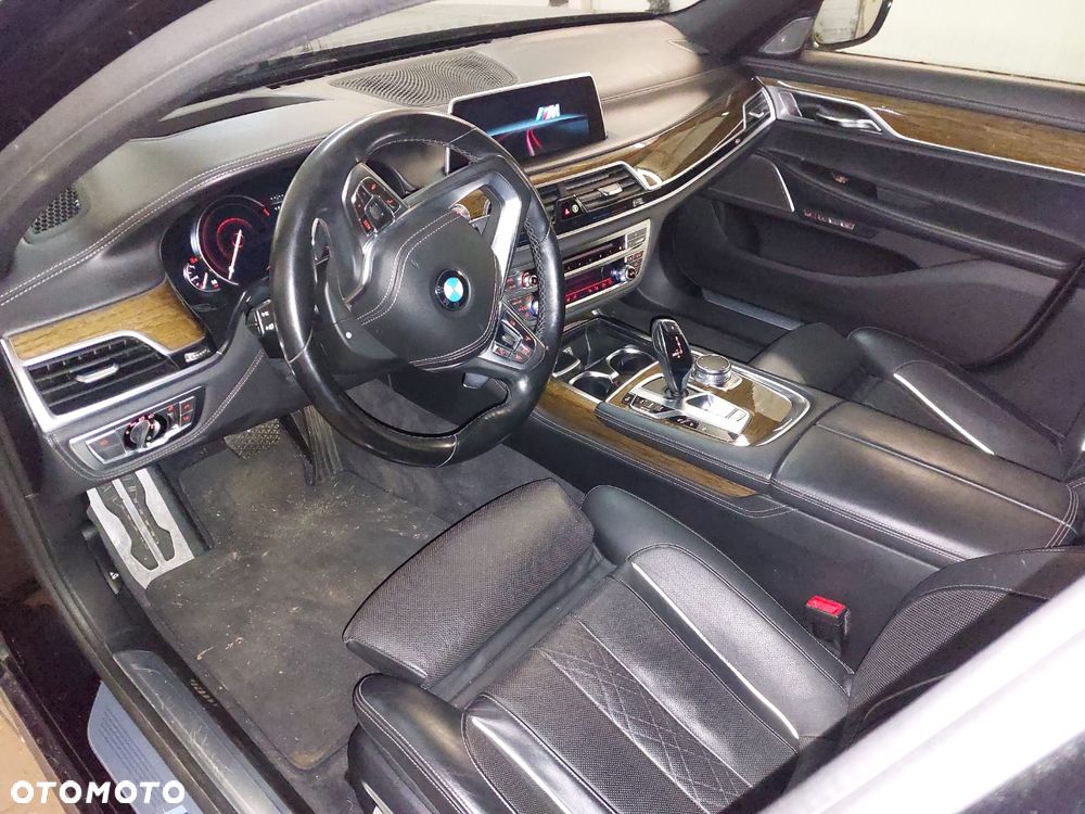 BMW Seria 7 750Li xDrive Edition Exclusive - 7
