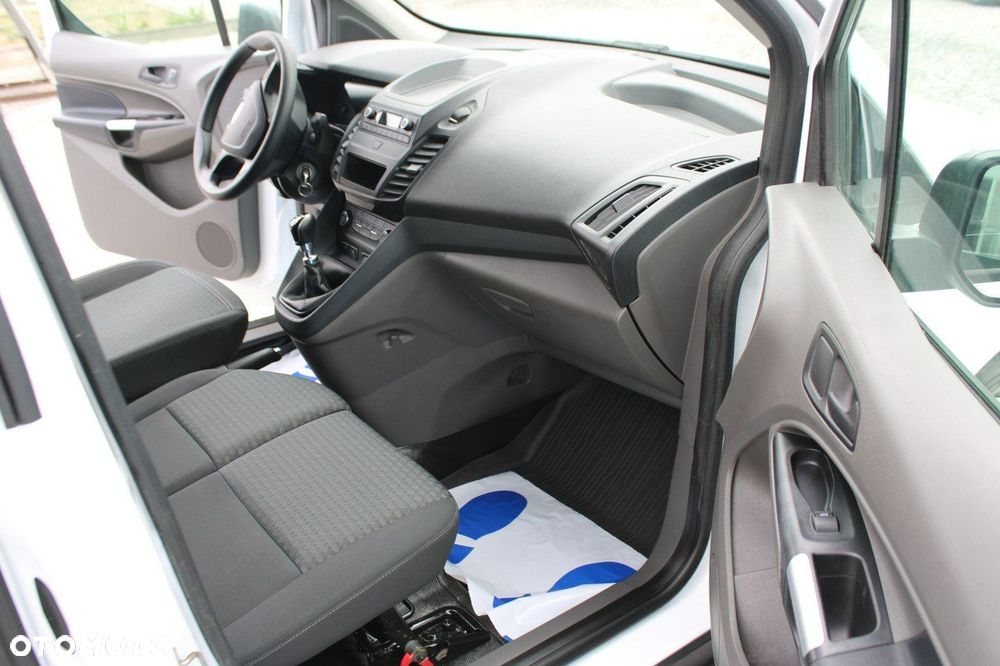 Ford Transit Connect - 22
