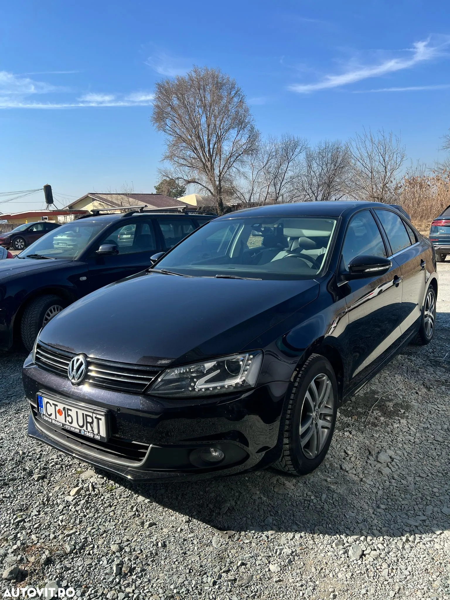 Volkswagen Jetta 2.0 TDI CR DPF DSG Highline - 2