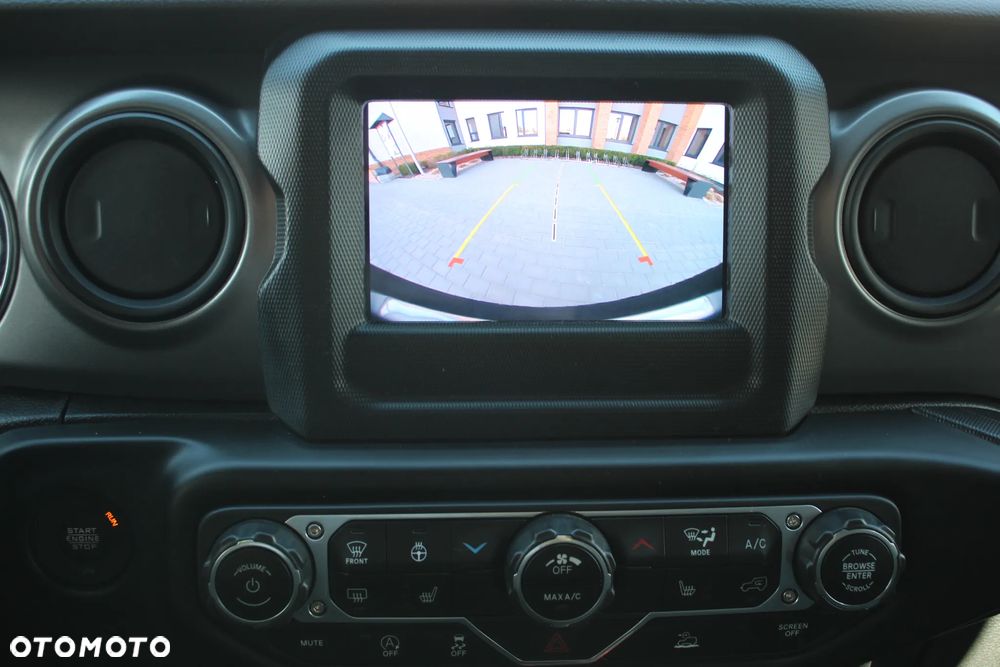 Jeep Wrangler - 14