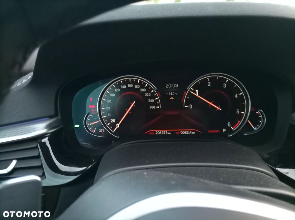 BMW Seria 5 520d xDrive M Sport sport - 10