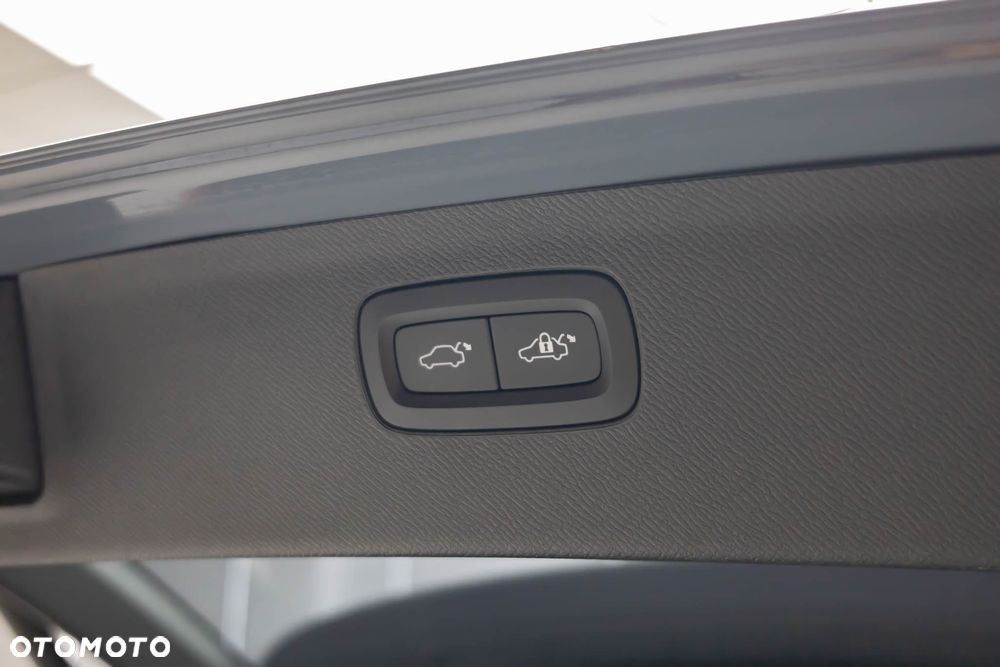 Volvo XC 90 - 37