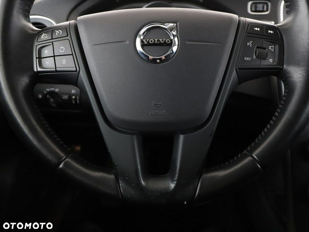 Volvo V40 T2 Kinetic - 22