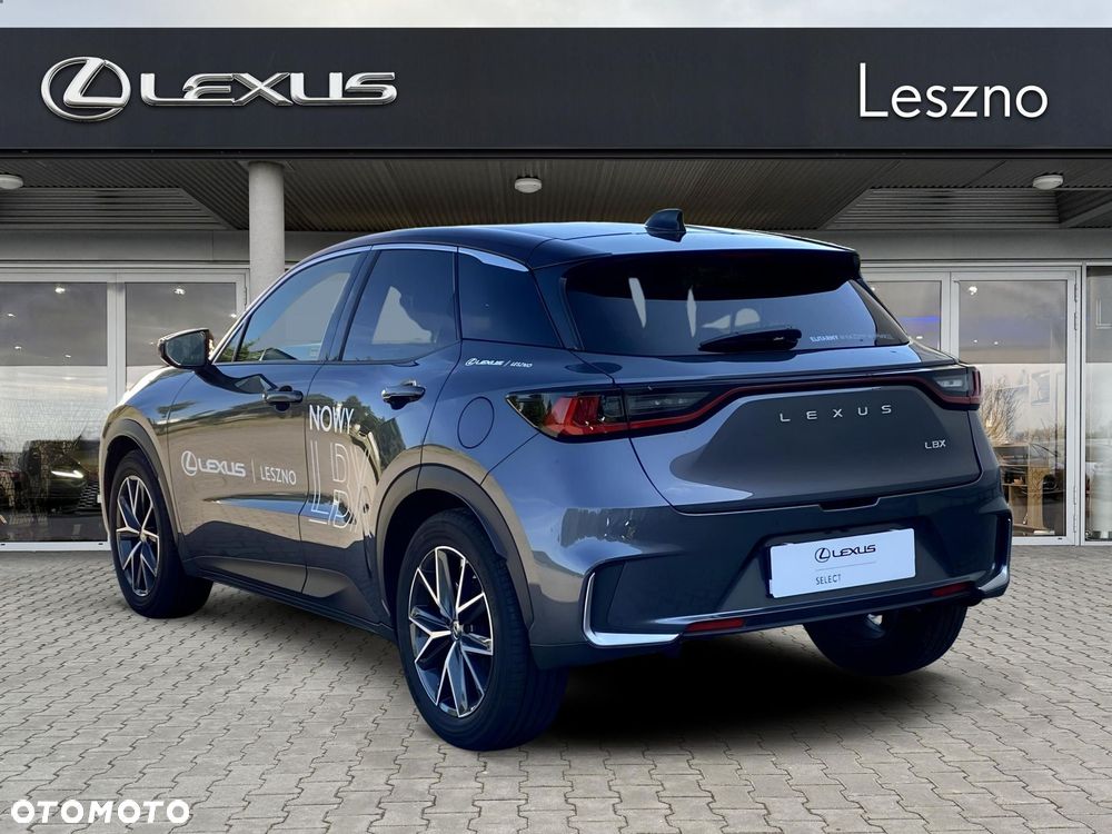 Lexus LBX 1.5 Hybrid Emotion - 6