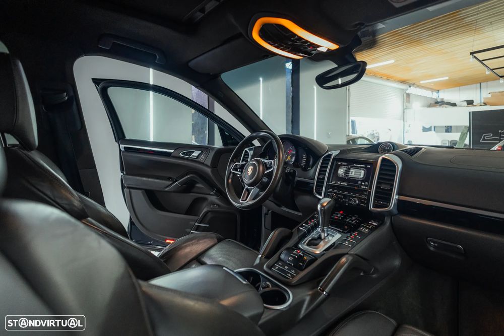 Porsche Cayenne S Hybrid Tiptronic S - 6