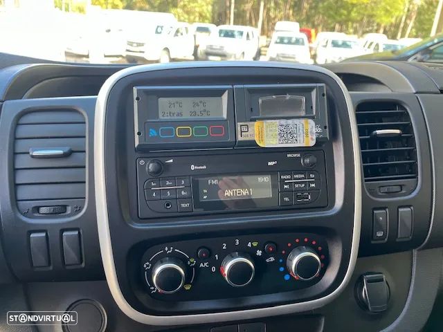 Renault TRAFIC 2.0 120cv LONGA COM FRIO - 15