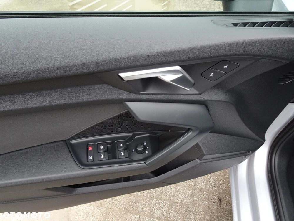 Audi A3 Sportback 30 TDI Advanced - 40