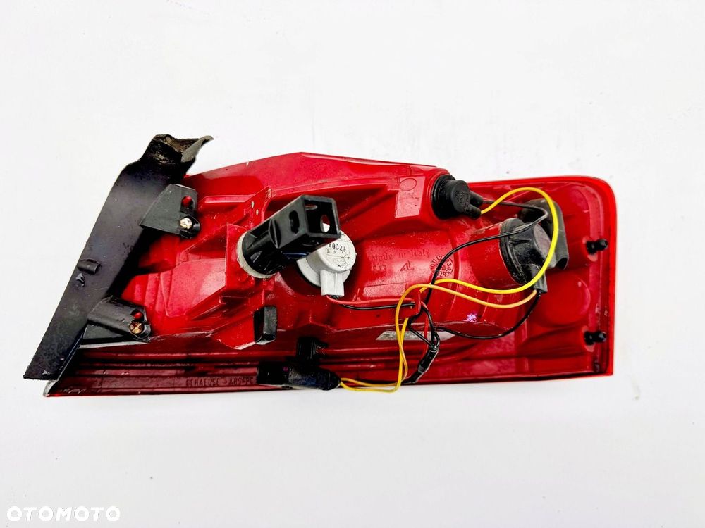 Lampa tylna lewa Audi A5 8T 8T0945095 - 3
