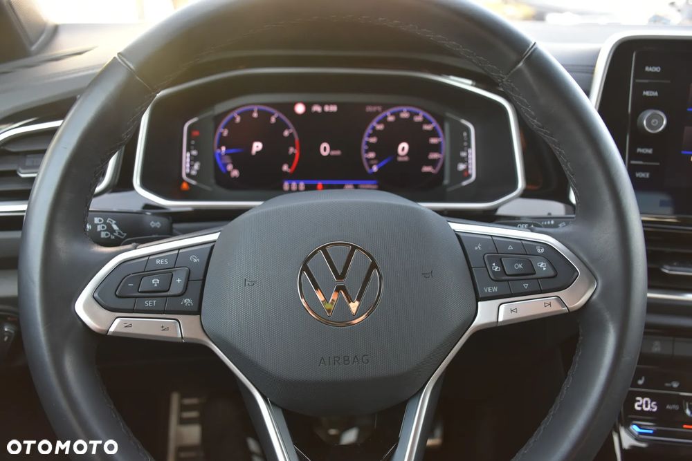 Volkswagen T-Roc - 19