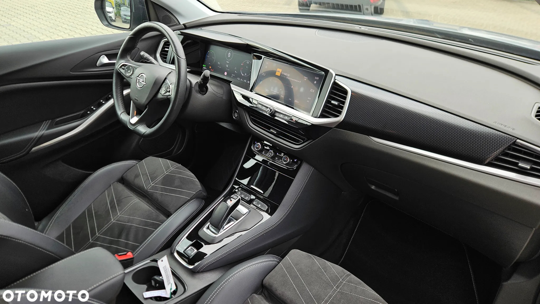 Opel Grandland 1.6 T PHEV 4x4 GS Line - 14