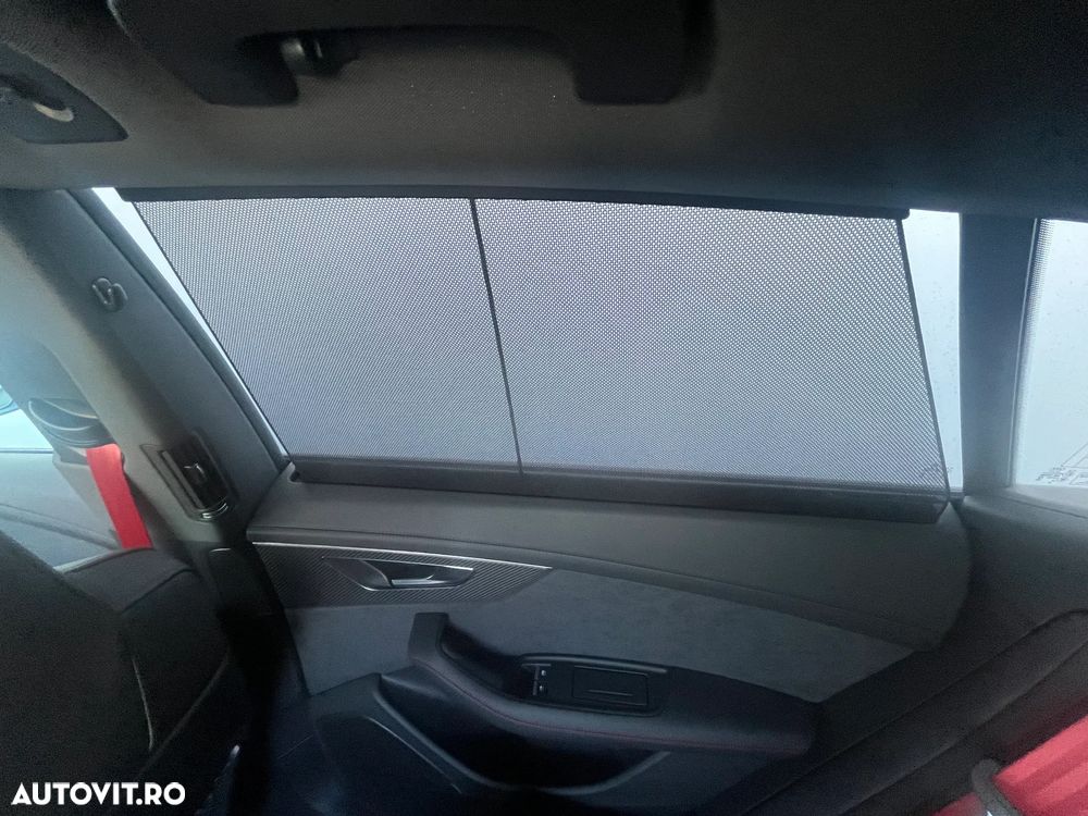 Audi Q8 - 32