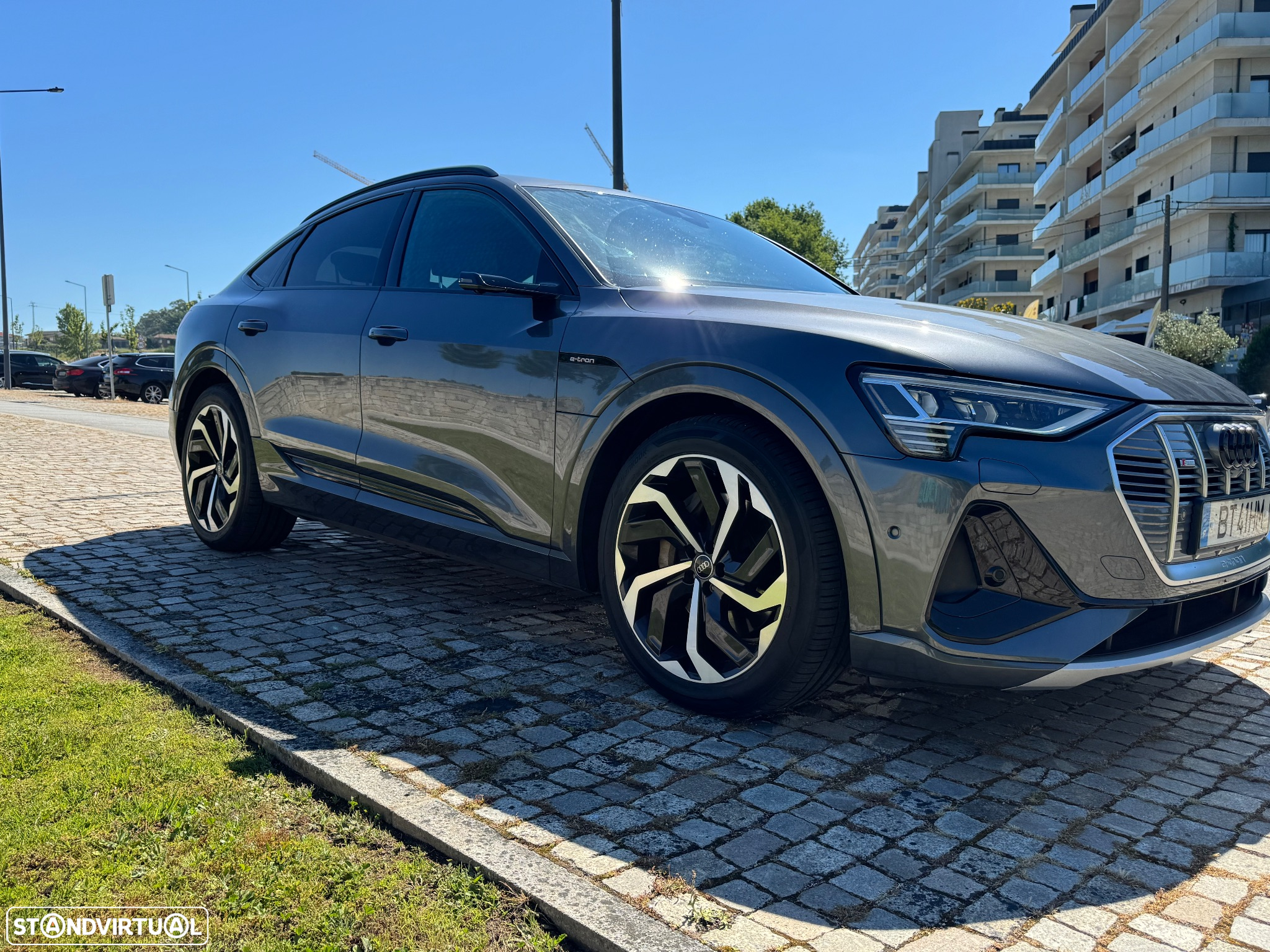 Audi e-tron 55 quattro S line - 12