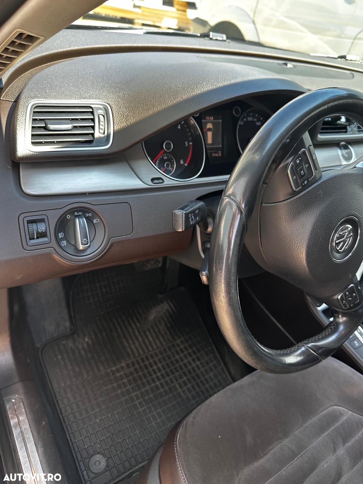 Volkswagen Passat Variant 2.0 Blue TDI DSG SCR Highline - 15
