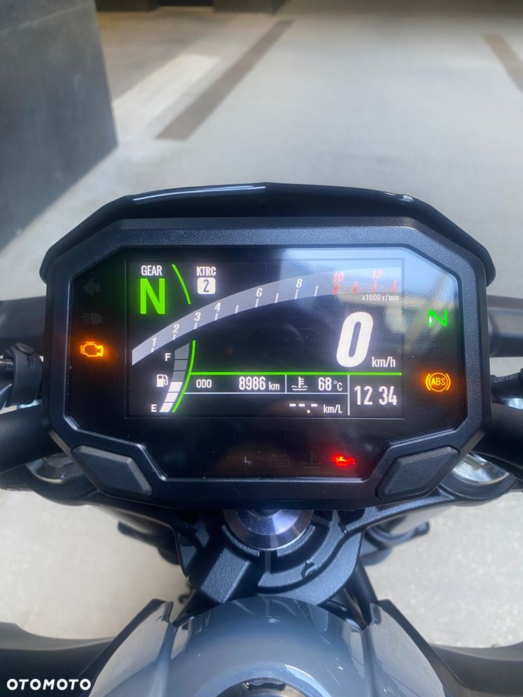 Kawasaki Z 650 - 17