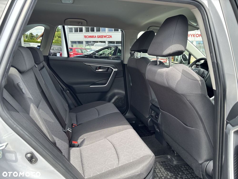 Toyota RAV4 - 10