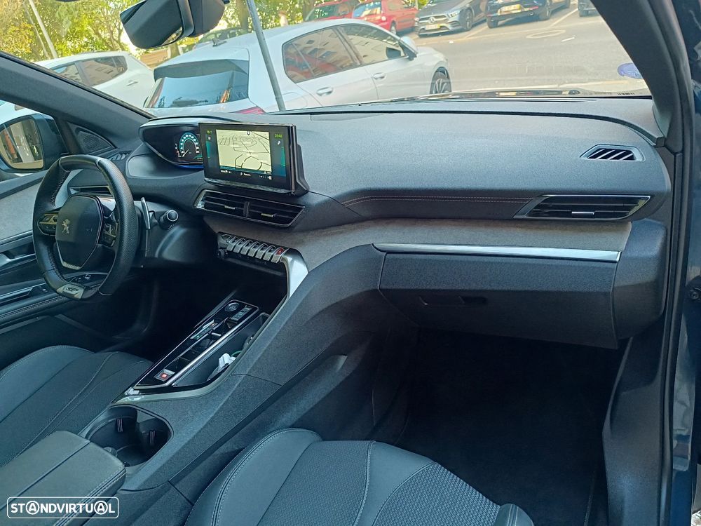 Peugeot 3008 225 e-EAT8 GT - 24