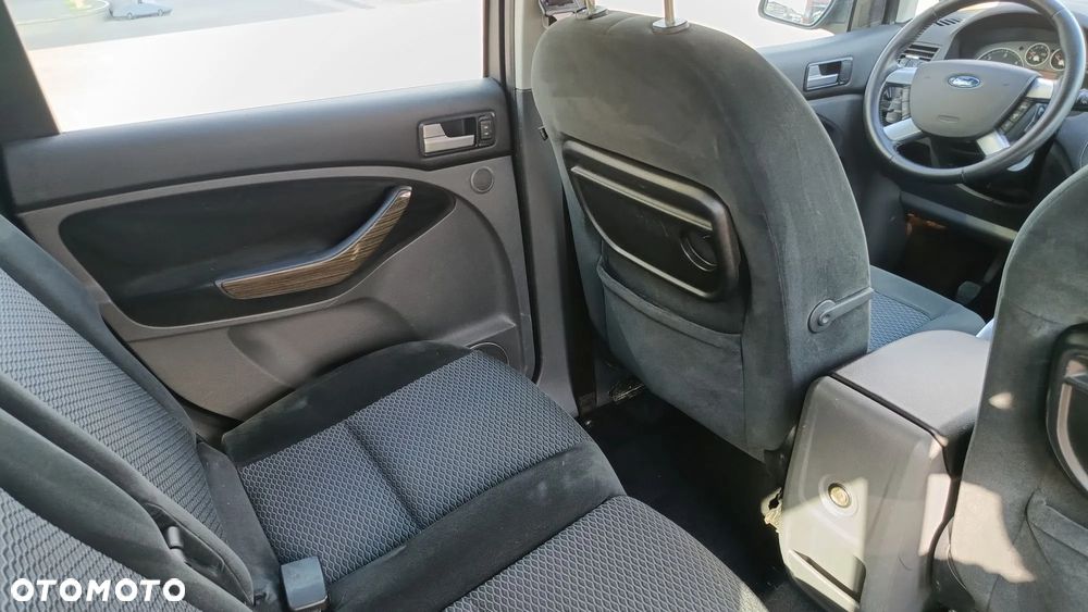 Ford Focus C-Max - 10