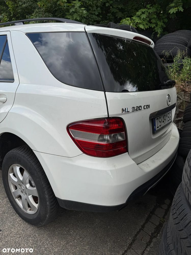 Mercedes-Benz ML 320 CDI 4-Matic - 2
