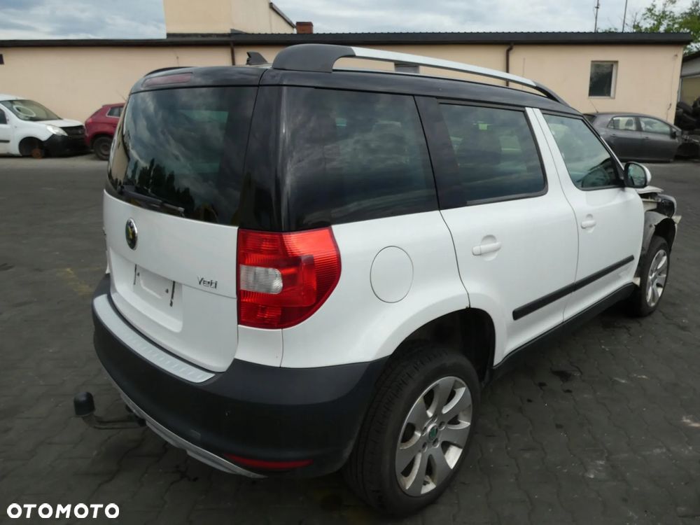 SKODA YETI*SAMOCHÓD NA CZĘŚCI*LF9E/9P9P/1026 ( Candyweiss )/SILNIK, SKRZYNIA, MASKA, LAMPA, DRZWI, LUSTERKO, ZDERZAK, GRILL, BŁOTNIK, KLAPA, BELKA, FOTELE, KANAPA, ĆWIARTKA KIEROWNICA, ZAWIESZENIE, LICZNIK, ZEGARY,
