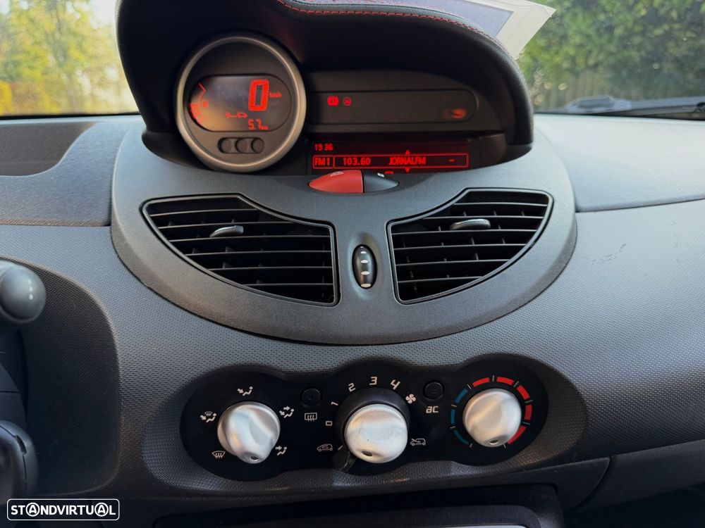 Renault Twingo 1.2 16V Ripcurl — fotografia 30