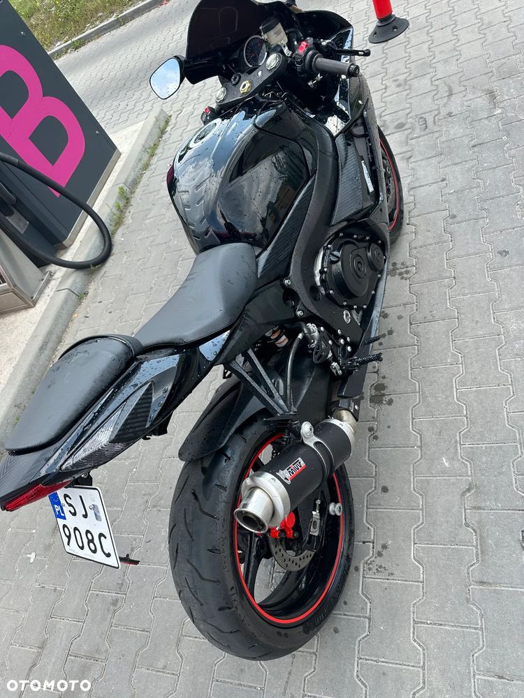 Suzuki GSX-R - 8