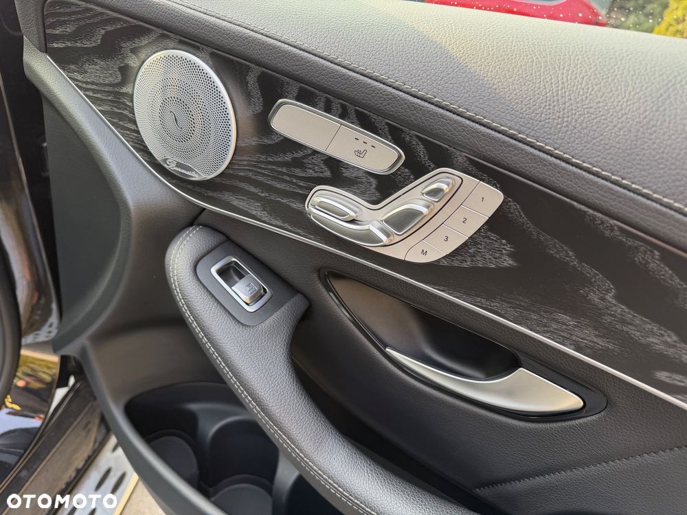 Mercedes-Benz GLC - 20