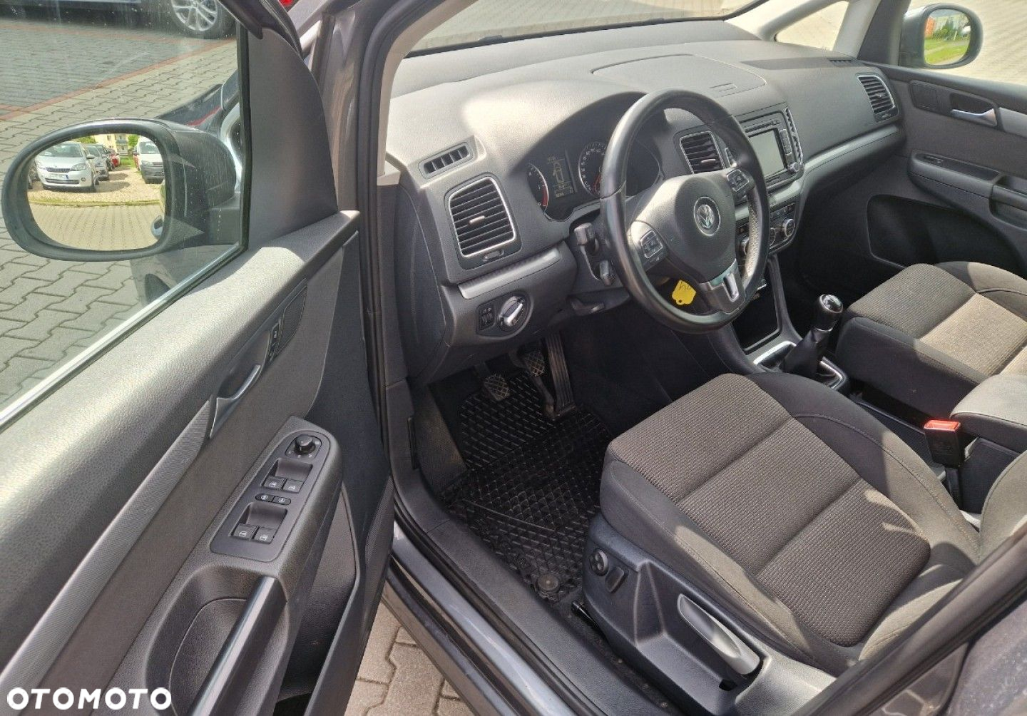 Volkswagen Sharan - 10